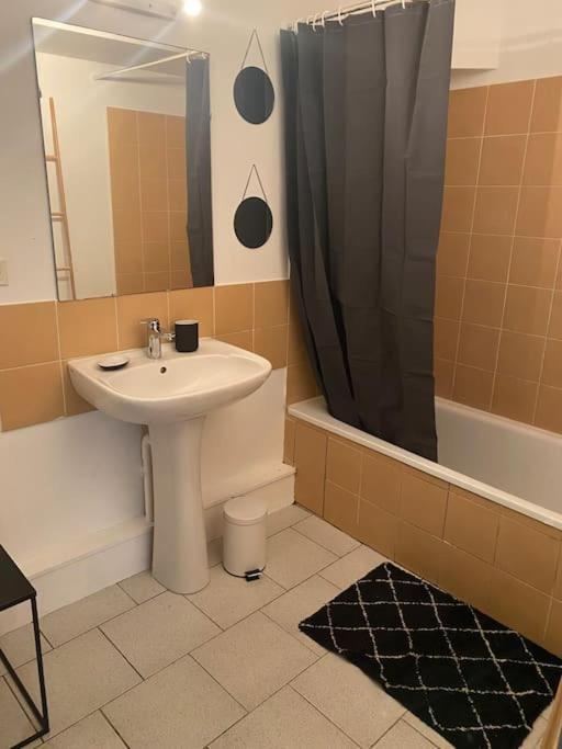 Loft/Jardin Et Parking : Le Petit Clos Bourdet Honfleur Eksteriør billede